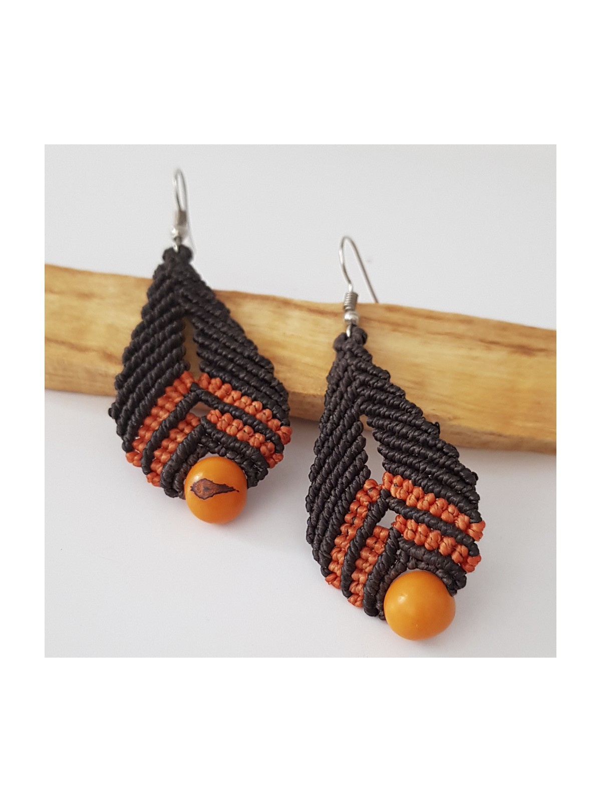 Pendientes artesanales Joyería macrame Hilo encerado semilla acai Idea de regalo