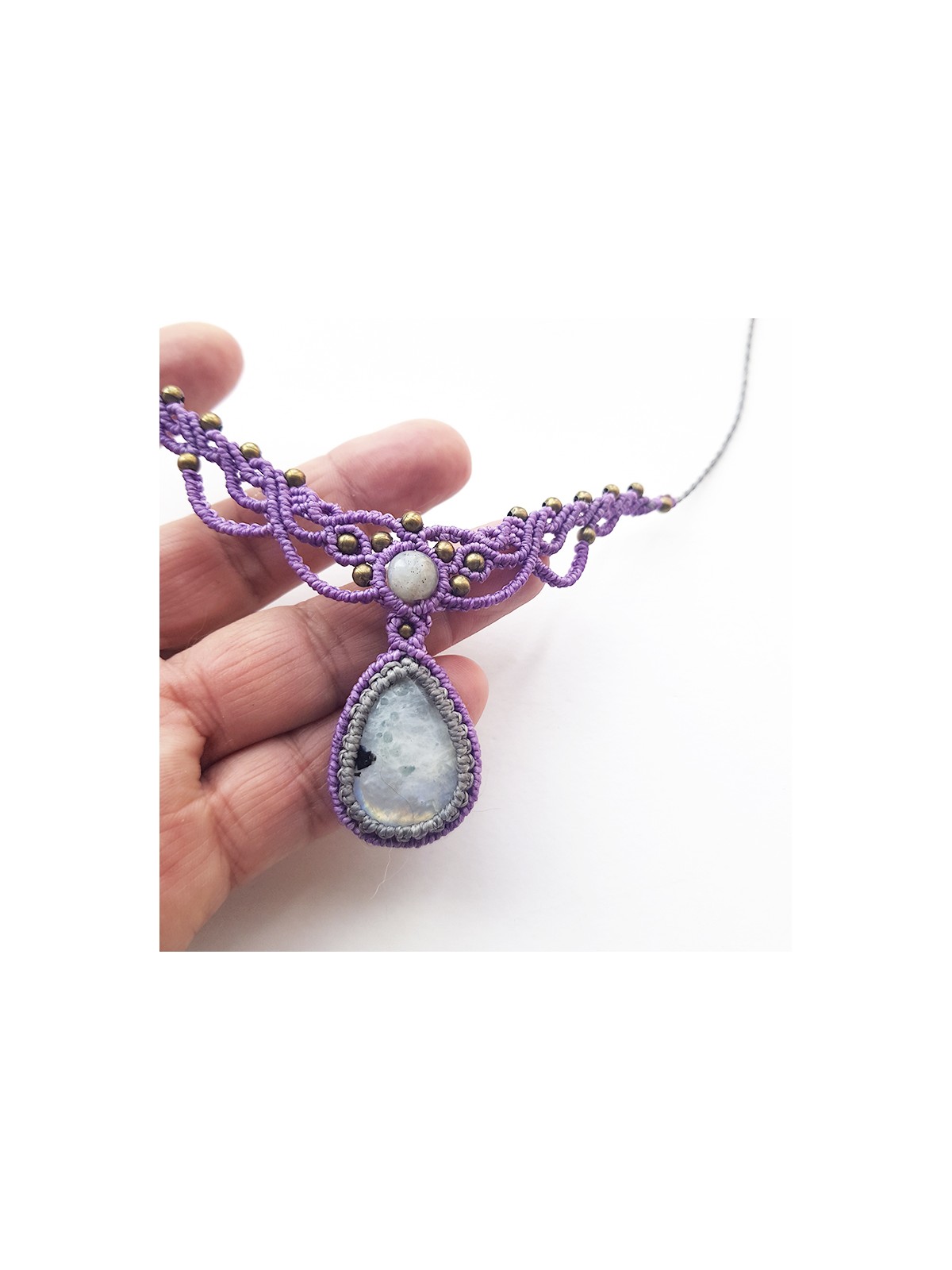 Gargantilla de Macramé con Piedra luna Diseño Artesanal y Elegante Joyería Artesanal Diseño Único Idea de regalo