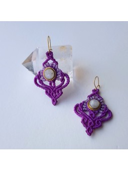 Pendientes artesanales Piedras naturales Piedra Luna Joyería tejida Regalo ideal