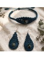 Conjunto de pulsera y pendientes de micro-macramé con labradorita