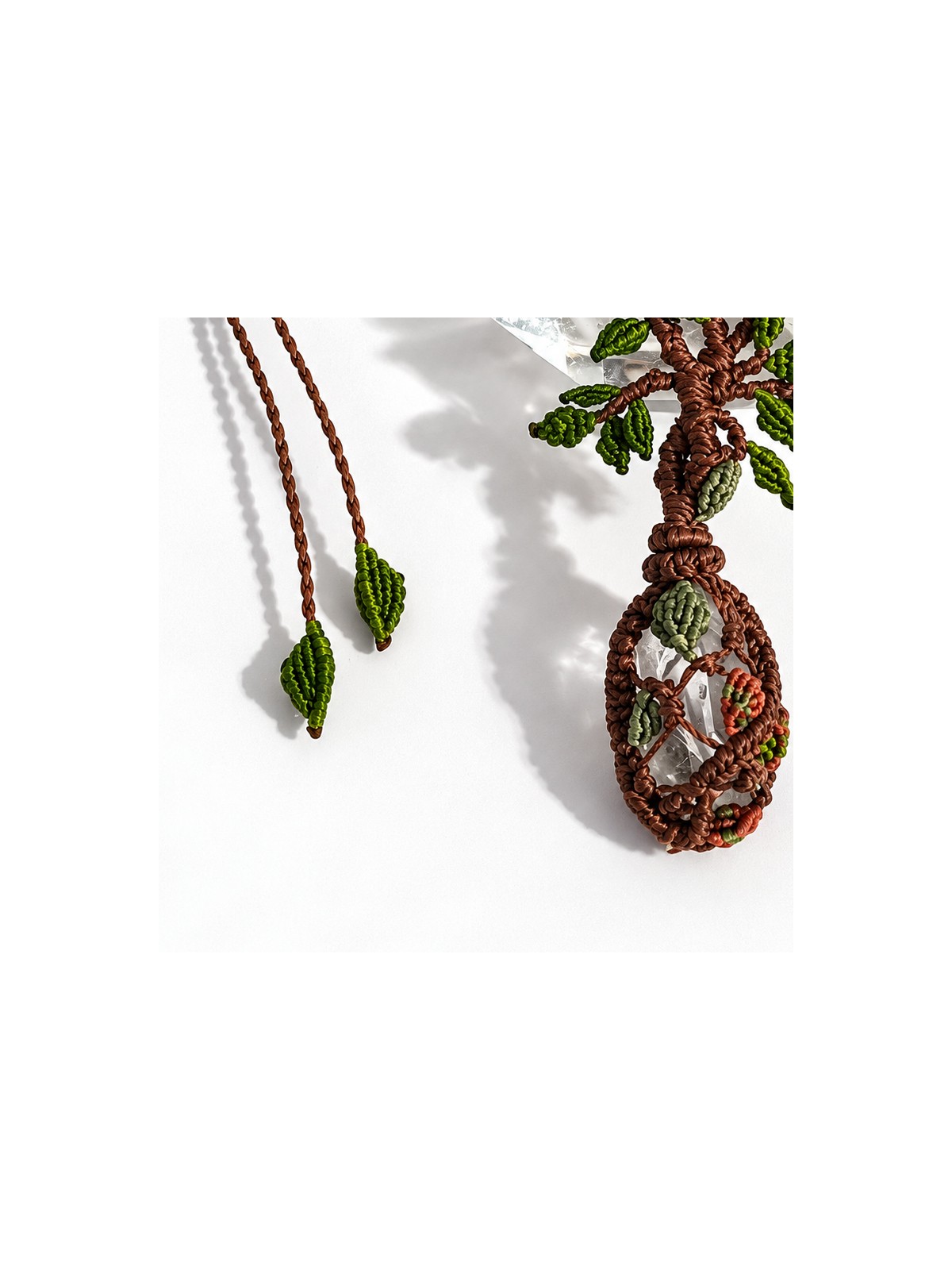 Collar Árbol de la Vida con cristal de cuarzo