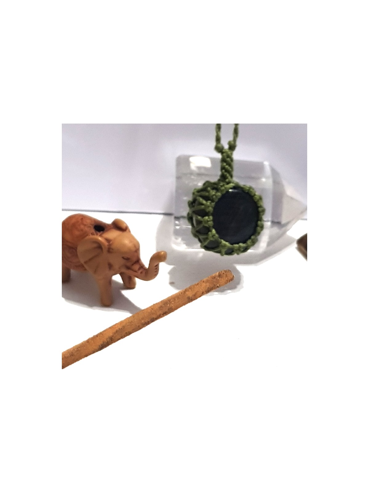 Colgante de labradorita natural tejido a mano