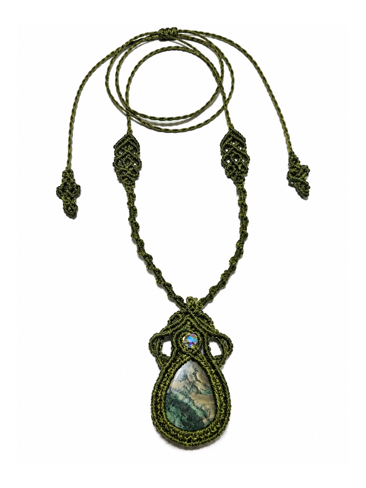 Collar artesanal de macramé con ágata musgosa