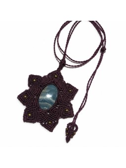 Colgante mandala de micro-macramé con ónix cielo