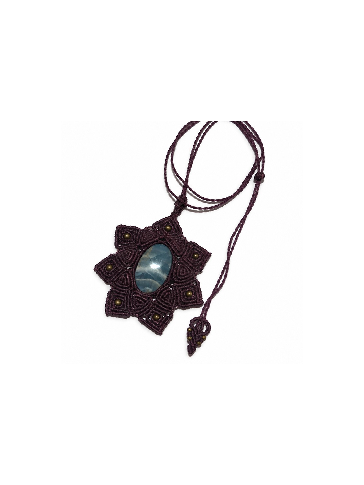 Colgante mandala de micro-macramé con ónix cielo